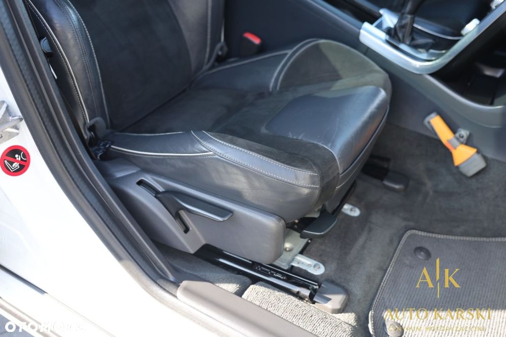 Volvo S60 - 34