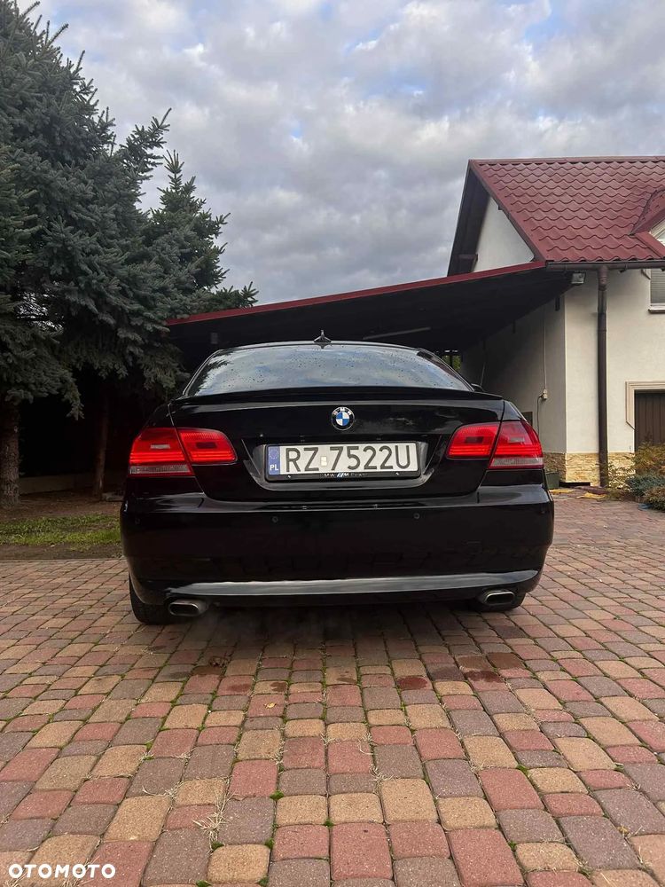 BMW Seria 3 320i - 10