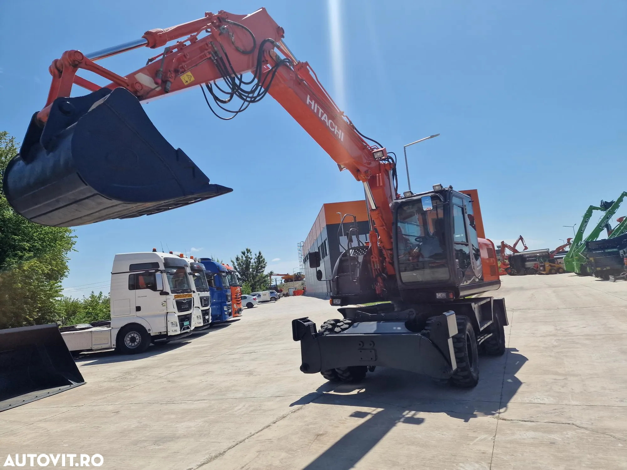 Hitachi PE ROTI, 16,5tone, 3 BRATE, 7.432h, CALE si lama nivelare, Inst picon, a doua instalatie hidr pe brate, AC, camera spate, cupa 1,2m, Ad sapare 6m, ridica  7t la 9m, hidraulica HITACHI, promotie 69.900 EUR+Tva-Posibilitate inchiriere. - 14