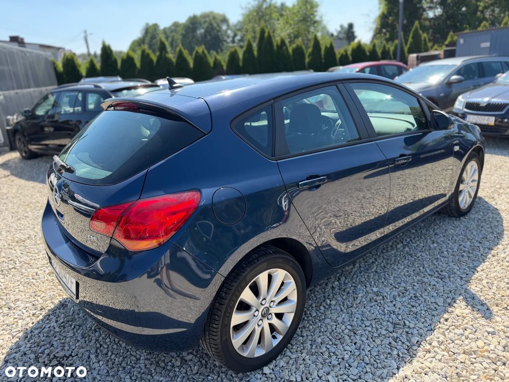 Opel Astra 1.7 CDTI DPF Color Edition - 6