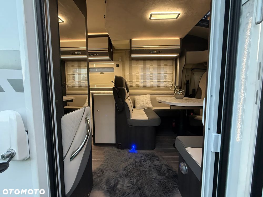 Roller Team 284 TL camper 5-osób salon Polska jak nowy! - 17