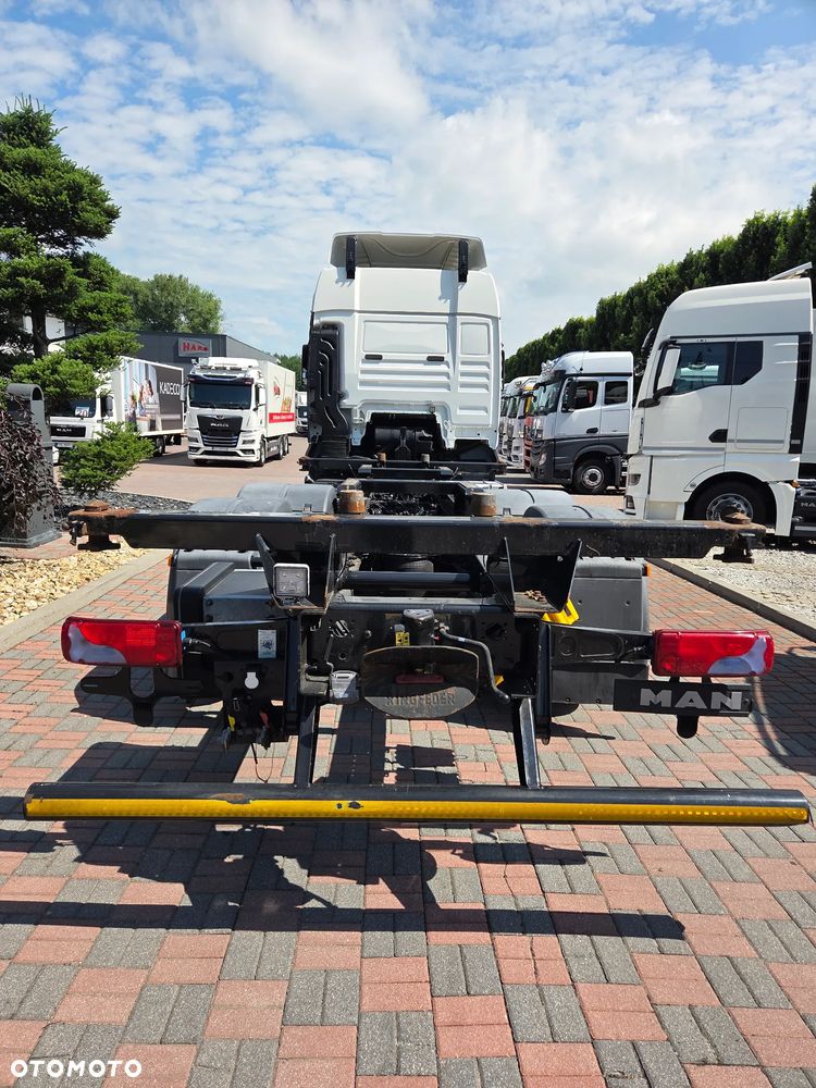 MAN TGX - 8