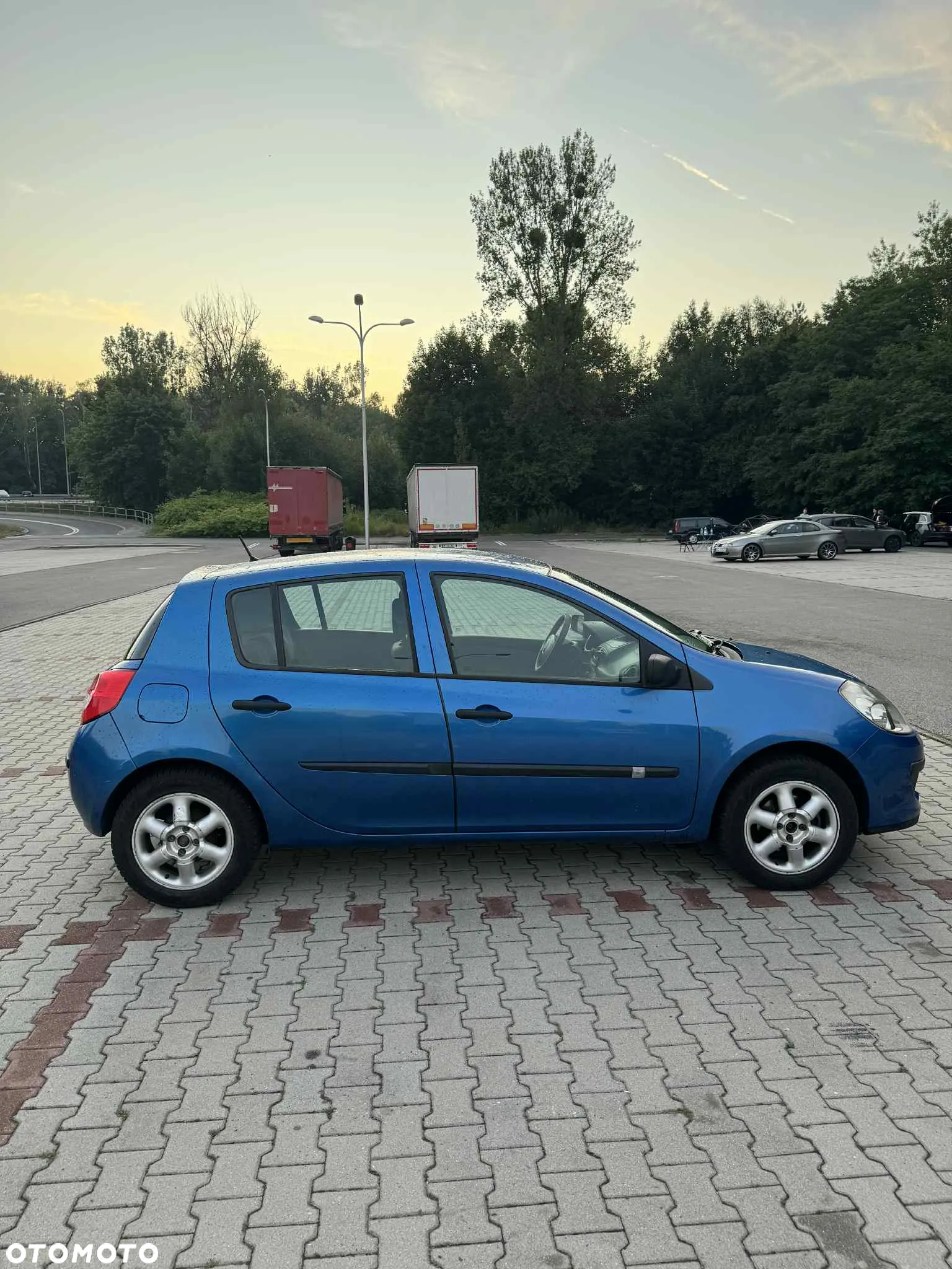 Renault Clio 1.2 16V Alize - 4