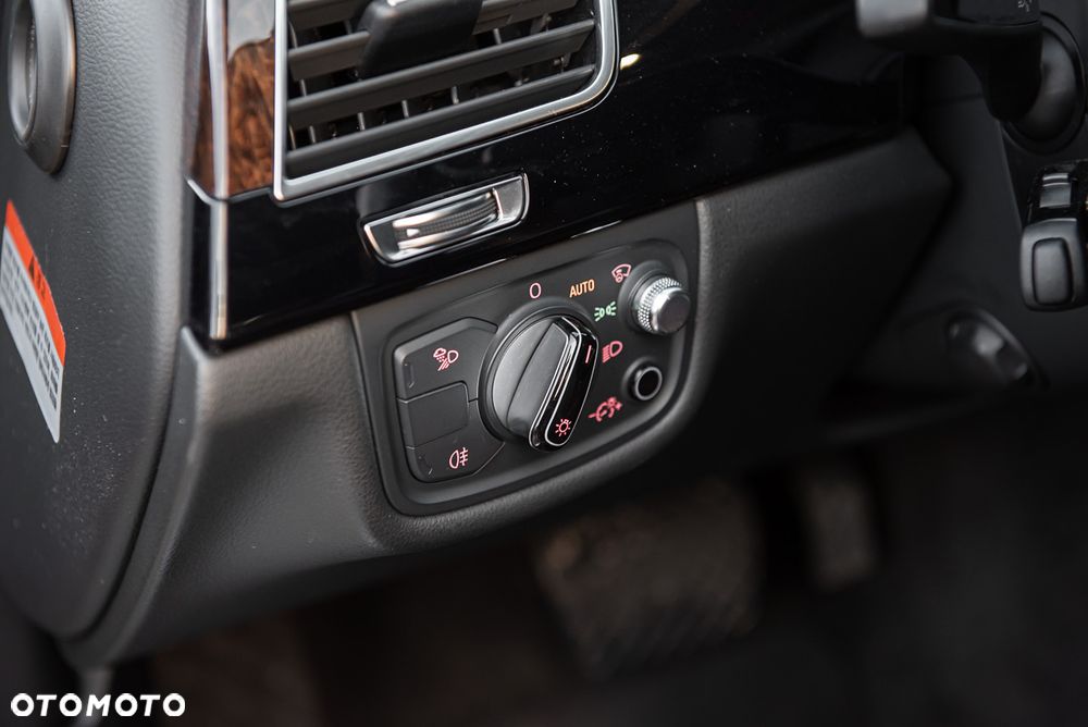 Audi A8 - 27