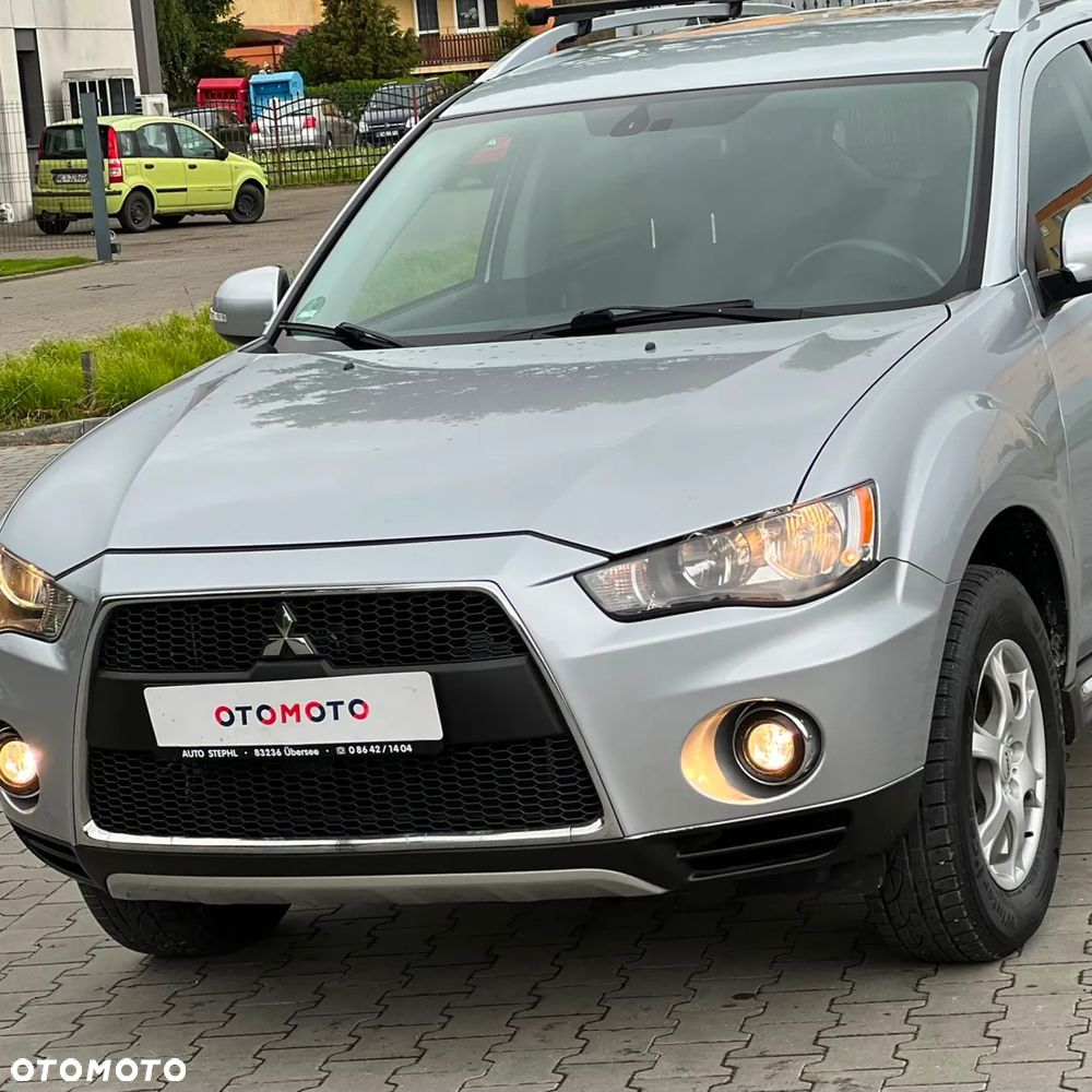 Mitsubishi Outlander 2.0 2WD Invite - 1