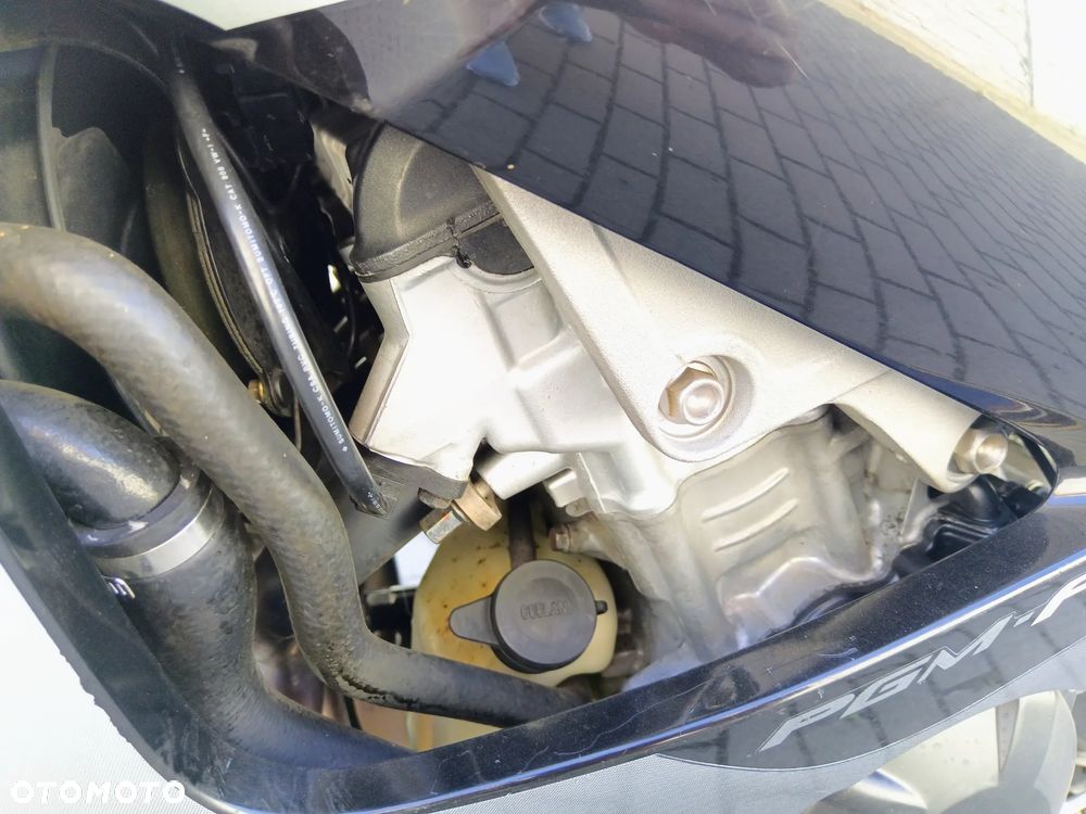 Honda CBR - 9