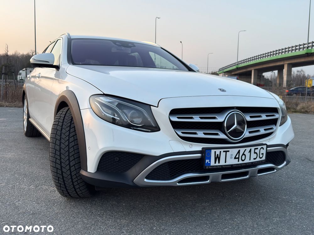 Mercedes-Benz Klasa E 220 d 4-Matic All-Terrain - 3