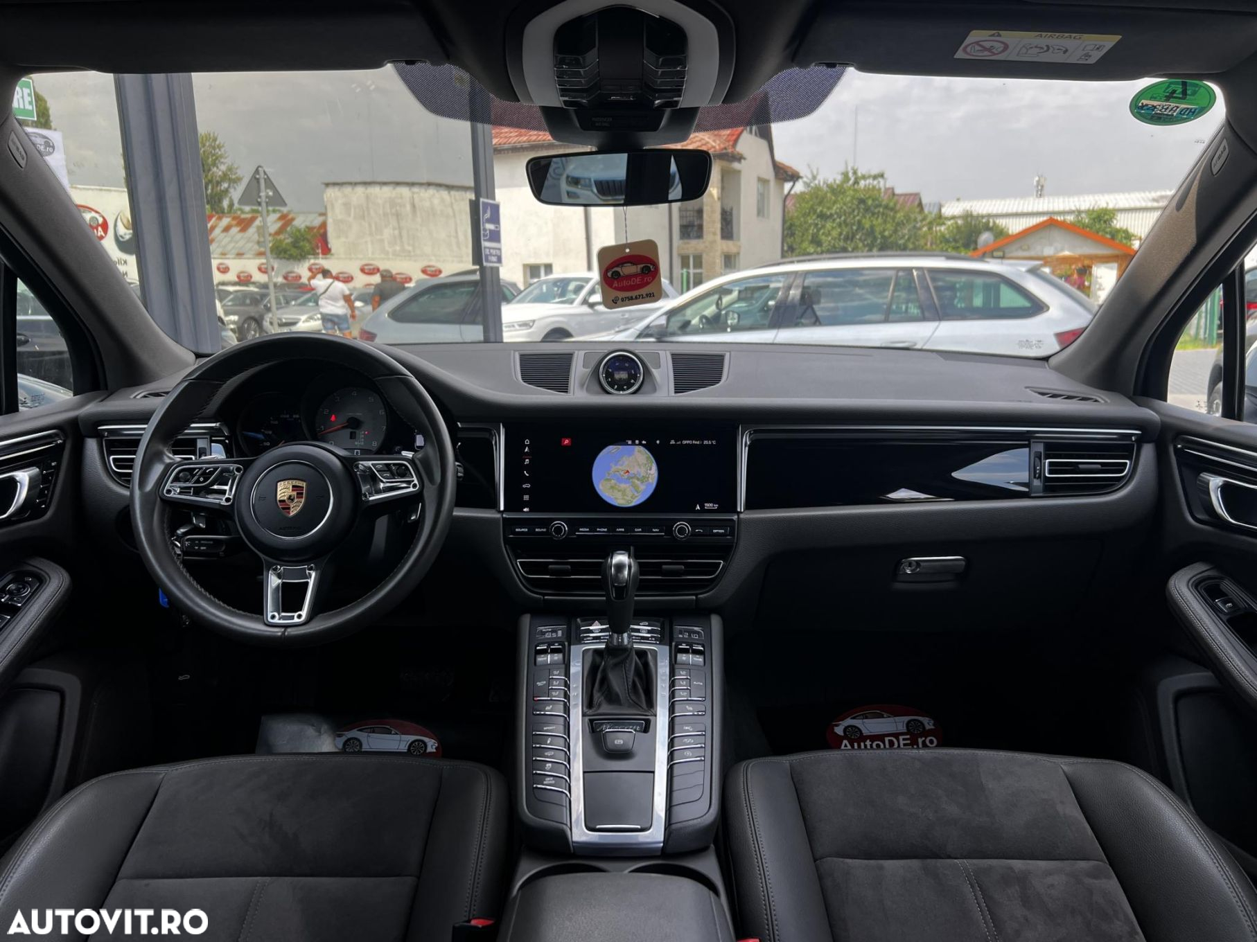 Porsche Macan S - 8