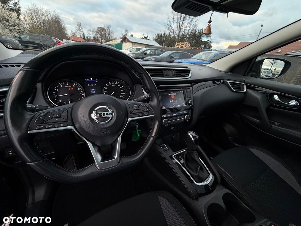 Nissan Qashqai 1.3 DIG-T DCT N-WAY - 32