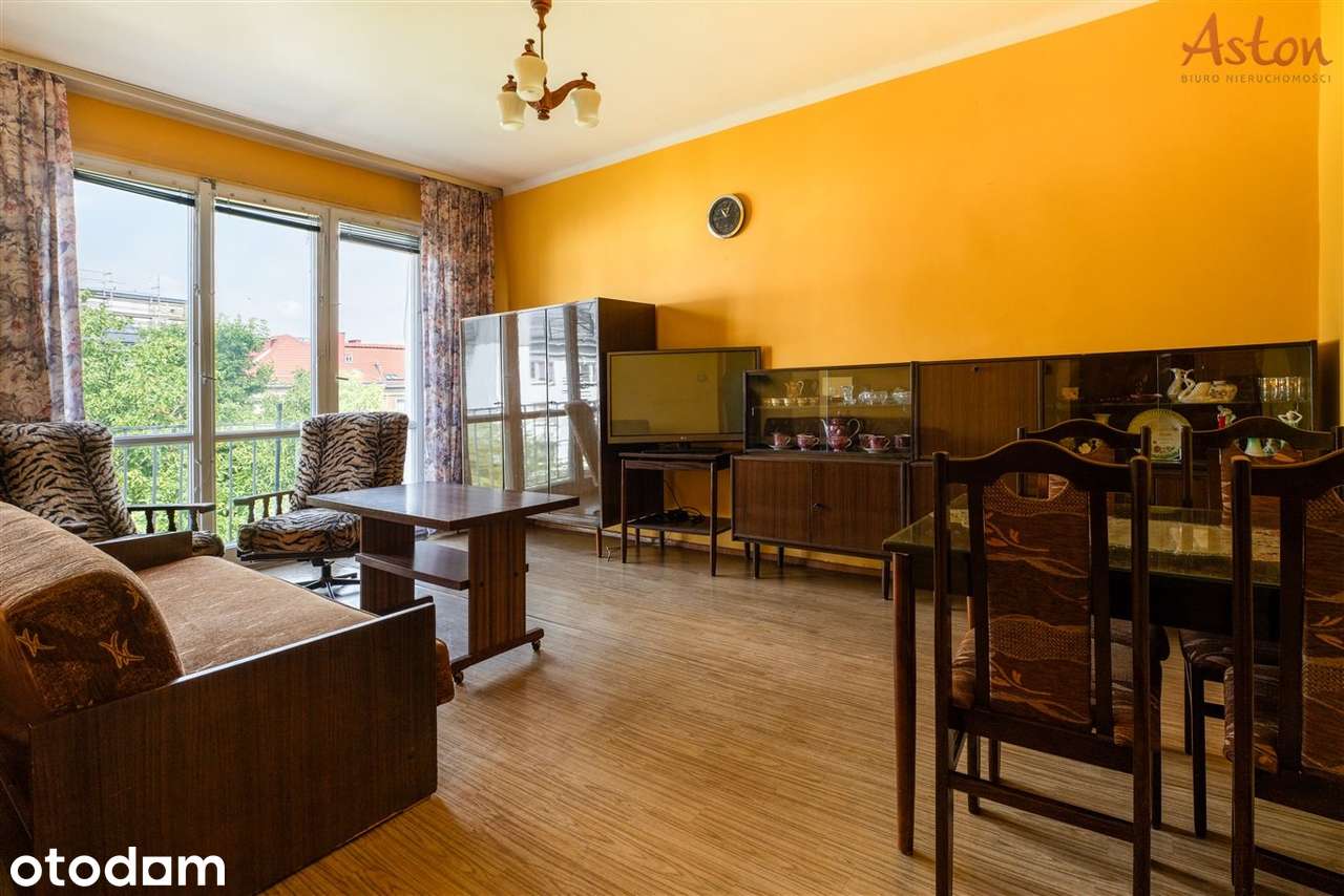 Kawalerka do remontu z balkonem, 35,60m2
