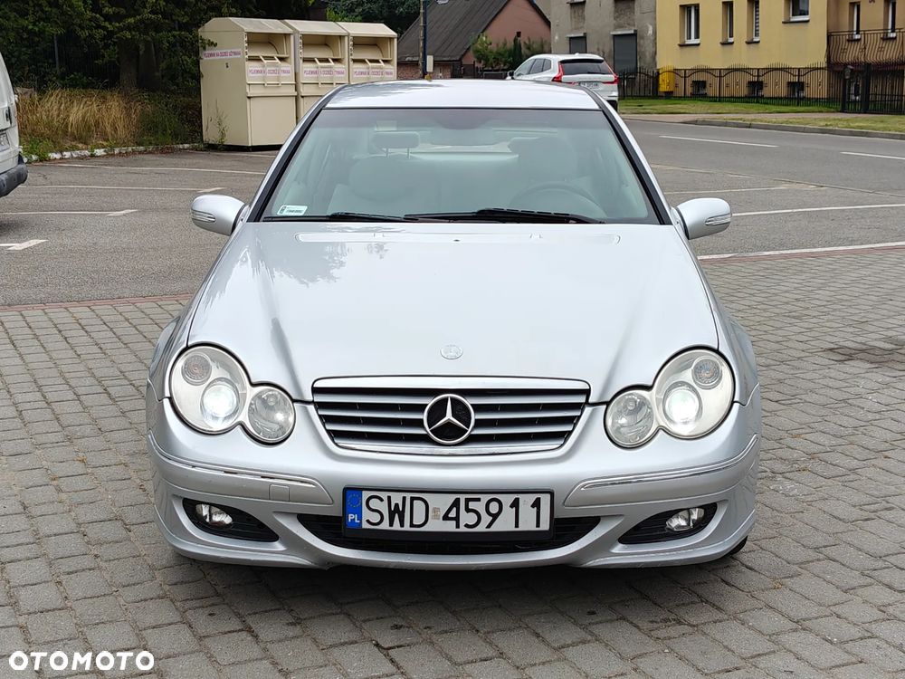 Mercedes-Benz Klasa C 180 Kompressor Sport Edition - 18