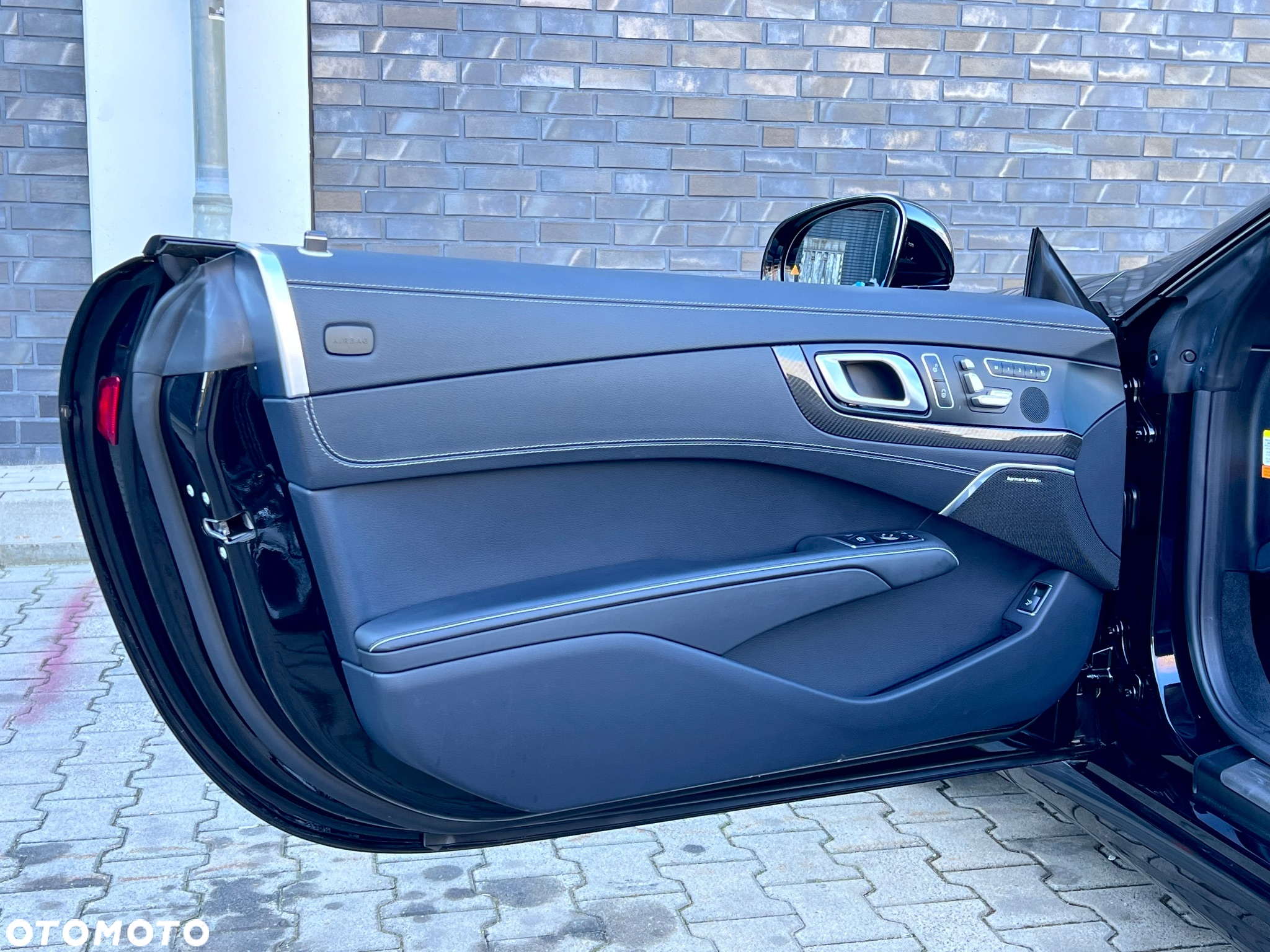 Mercedes-Benz SL 63 AMG AMG Speedshift MCT 7-Gang Sportgetriebe AMG Performance Package - 20