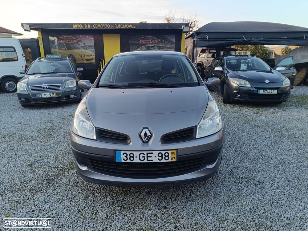 Renault Clio 1.2 16V Dynamique S - 2
