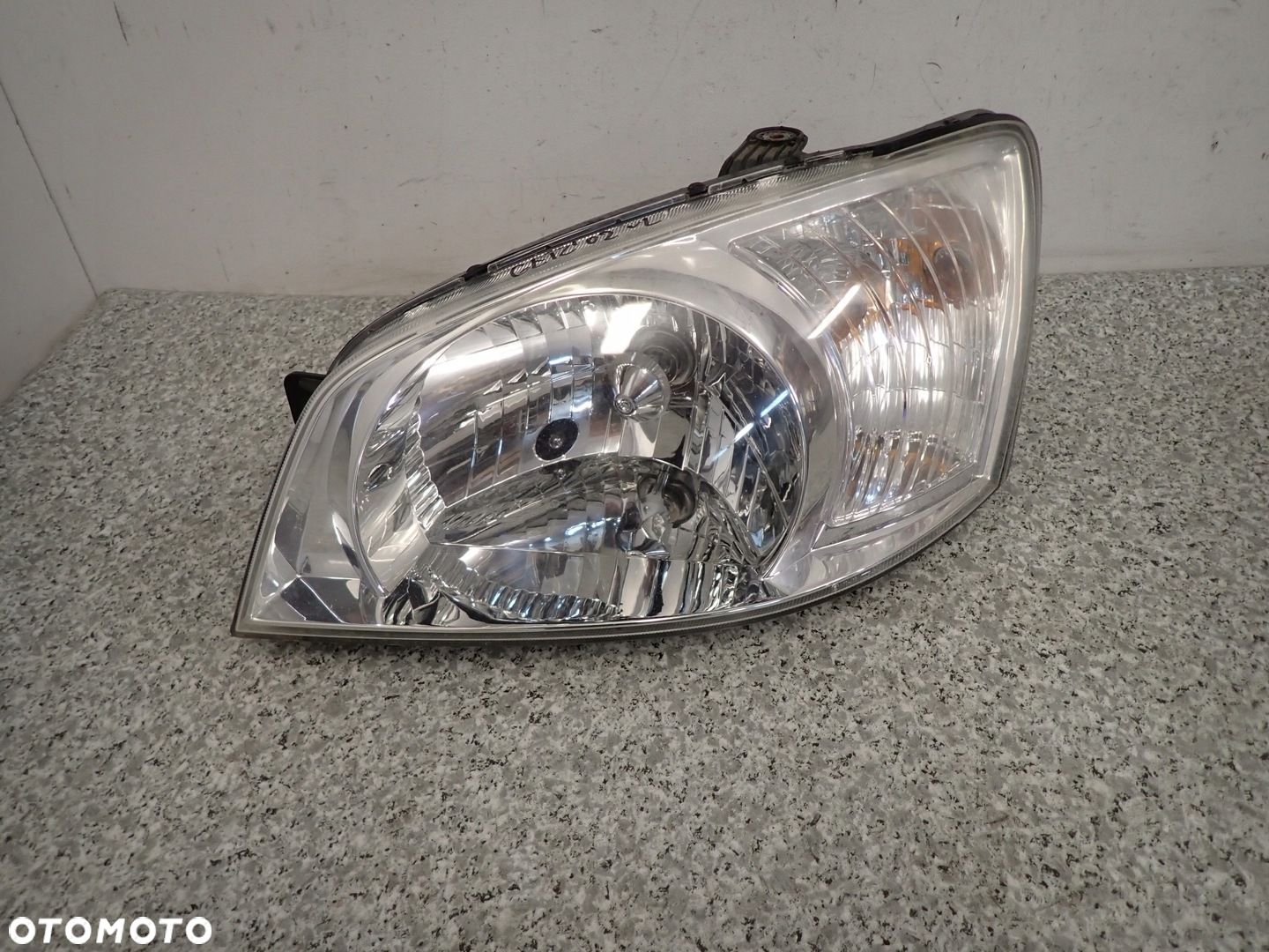 HYUNDAI GETZ 02-05 LAMPA PRZEDNIA LEWA REFLEKTOR - 1