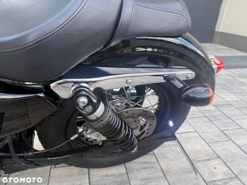 Harley-Davidson Sportster Custom 1200C - 18