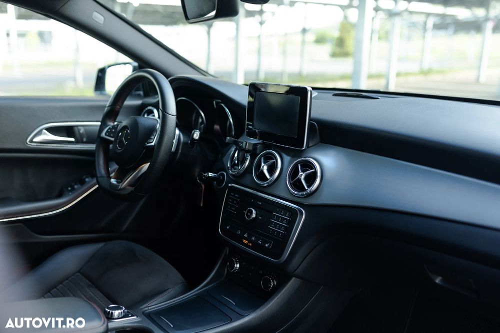 Mercedes-Benz CLA 200 d Shooting Brake 7G-DCT AMG Line - 10