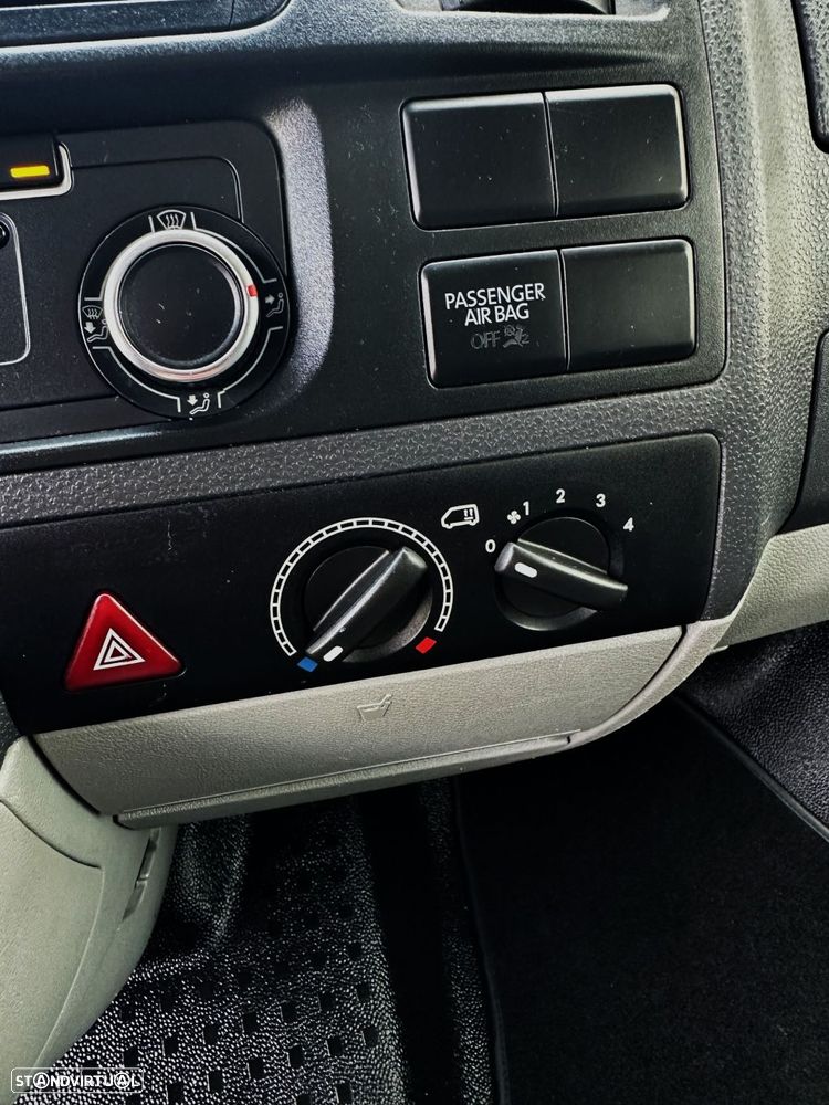 VW Transporter 2.0 TDI TC Extra AC - 12