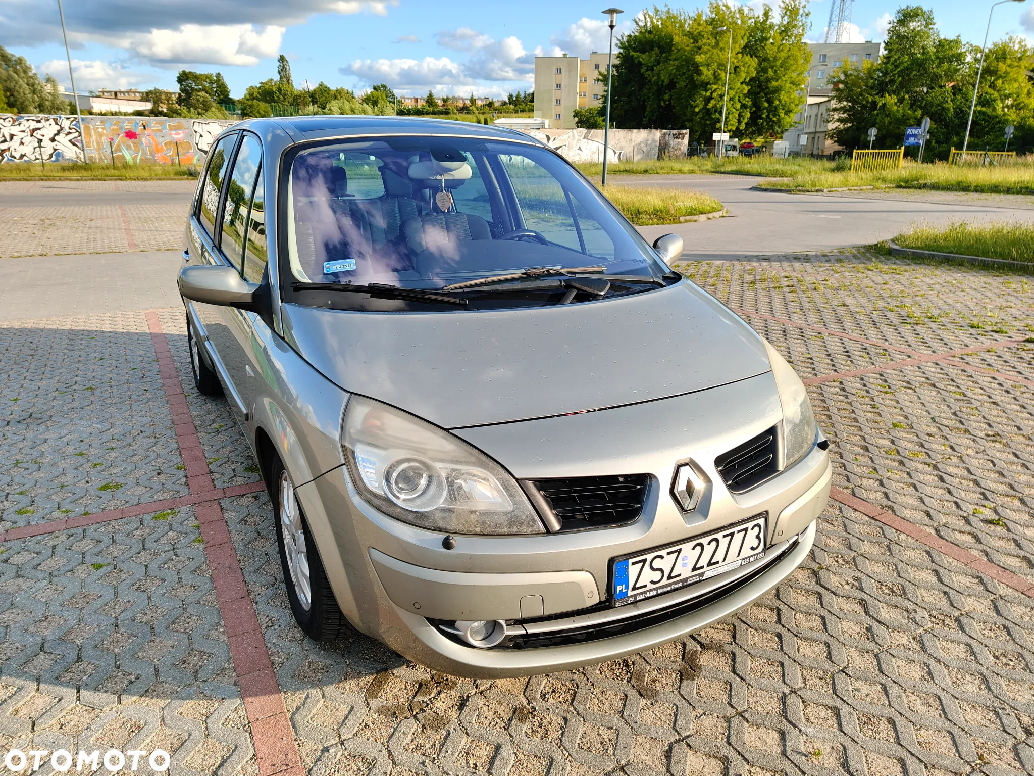 Renault Scenic 2.0 dCi Expression - 12