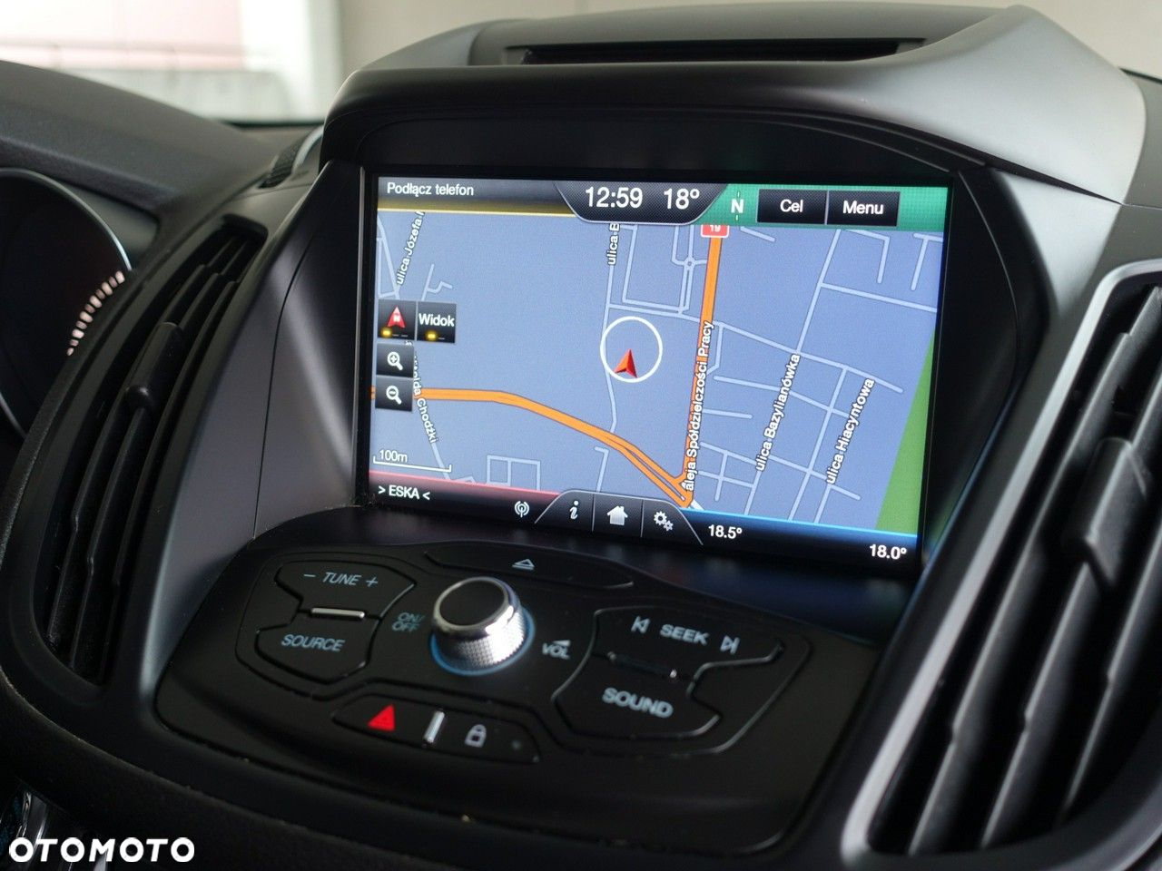 Ford Kuga 2.0 TDCi 2x4 Titanium - 25