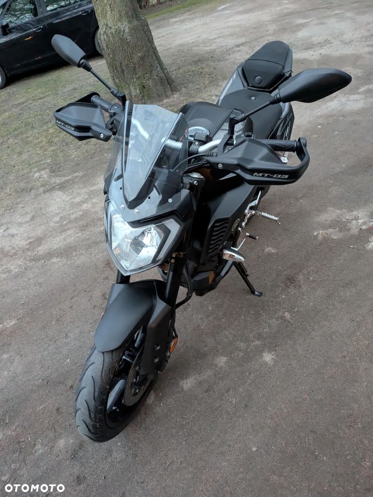 Yamaha MT - 8