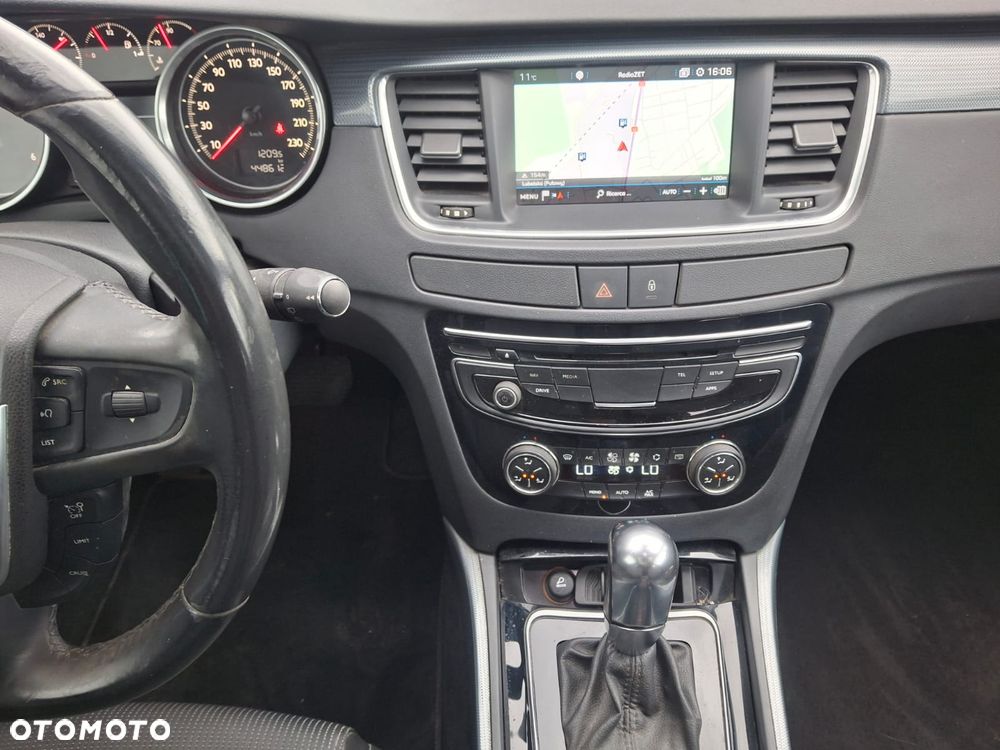 Peugeot 508 BlueHDi FAP 180 Automatik Stop&Start Allure - 18