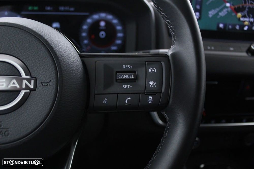Nissan Qashqai 1.3 DIG-T N-Connecta LED+SKY - 23