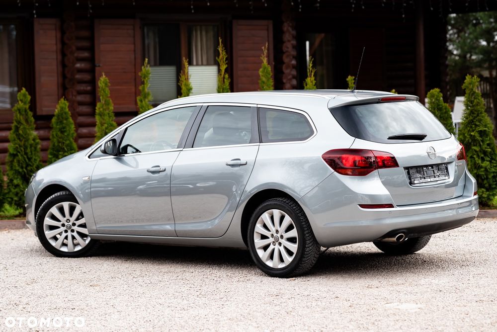 Opel Astra 1.4 Turbo - 10