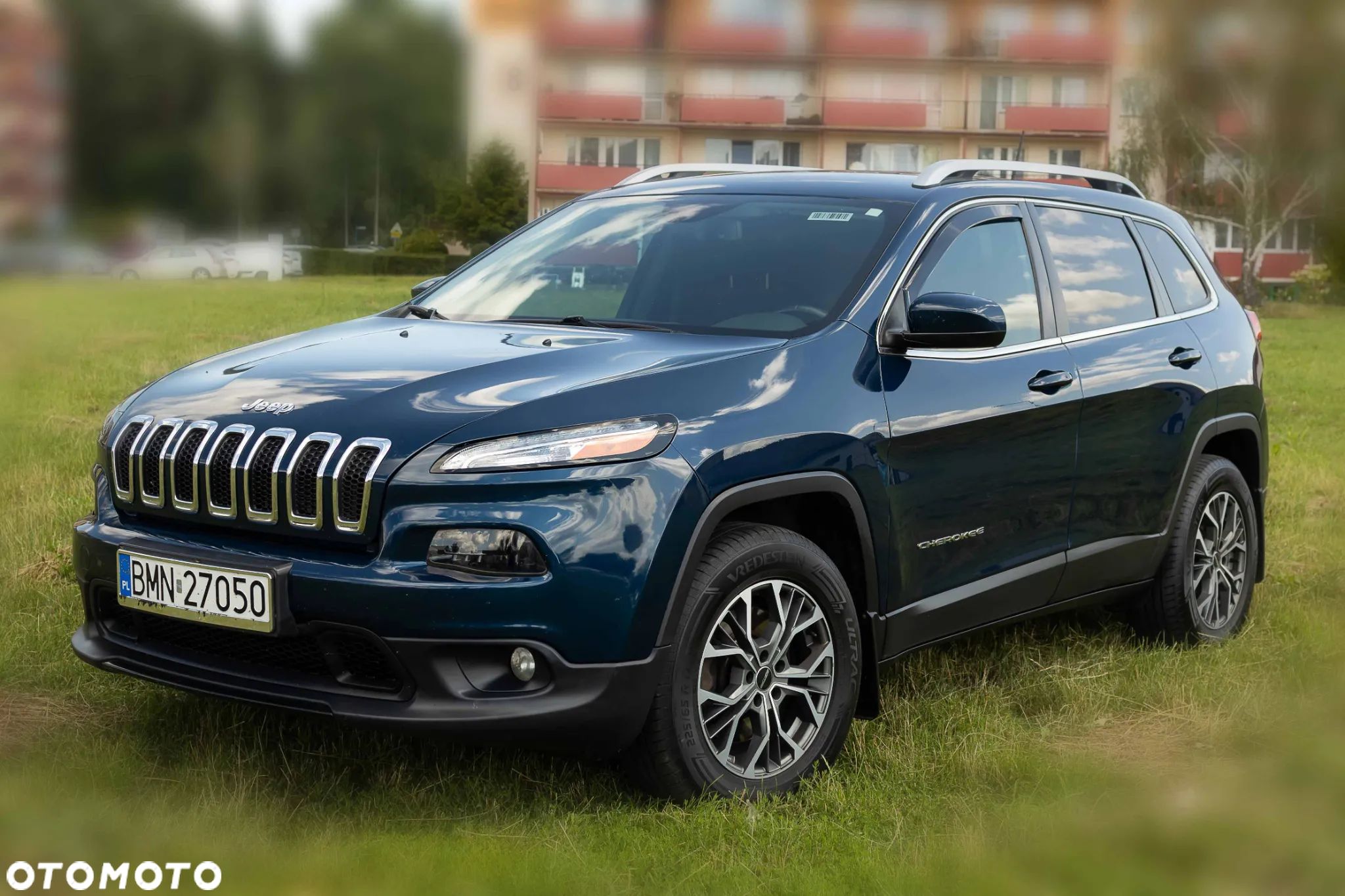 Jeep Cherokee - 1