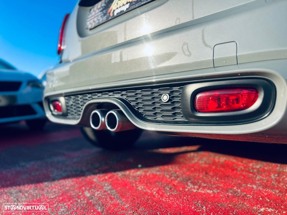 MINI 5 Portas Cooper SD Auto - 14