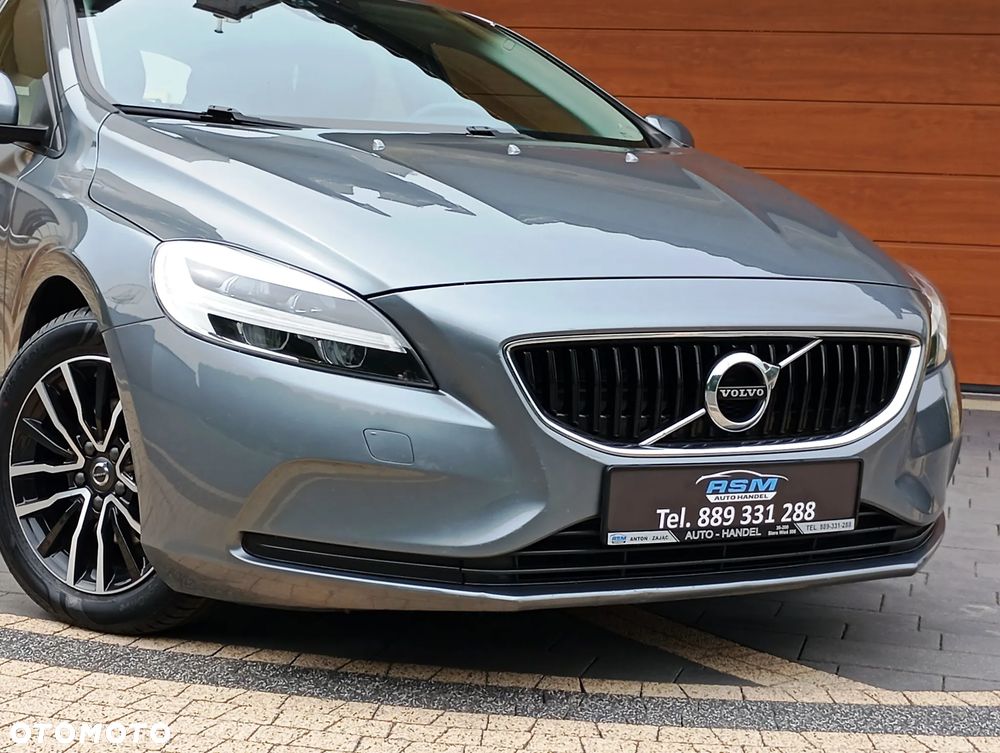 Volvo V40 D2 Momentum - 21