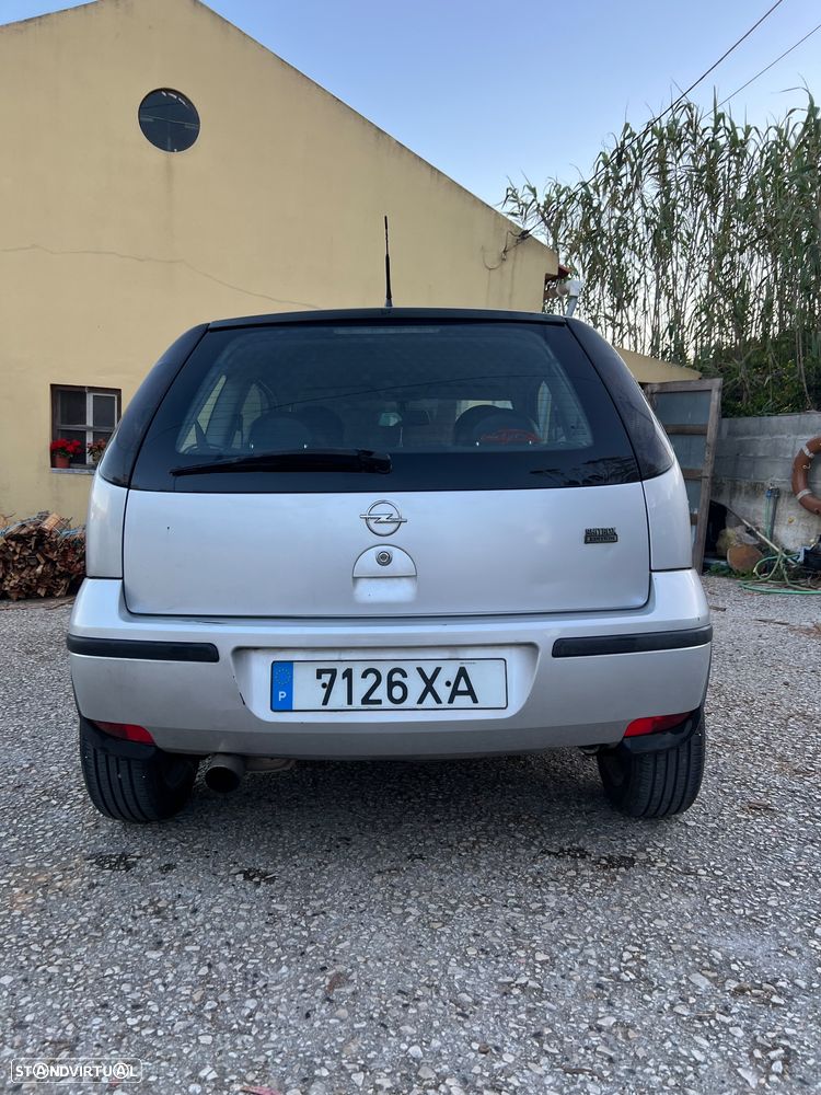 Opel Corsa 1.3 CDTI Essentia - 2