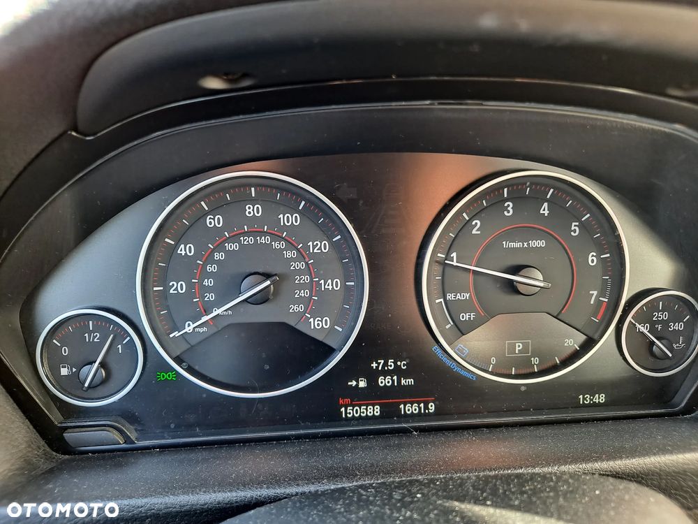 BMW Seria 3 328i xDrive Sport Line - 26