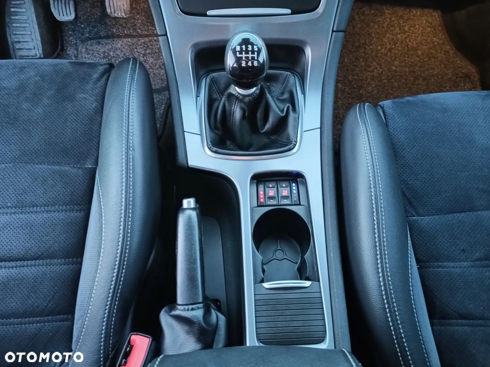 Ford Mondeo 1.6 TDCi Titanium - 13