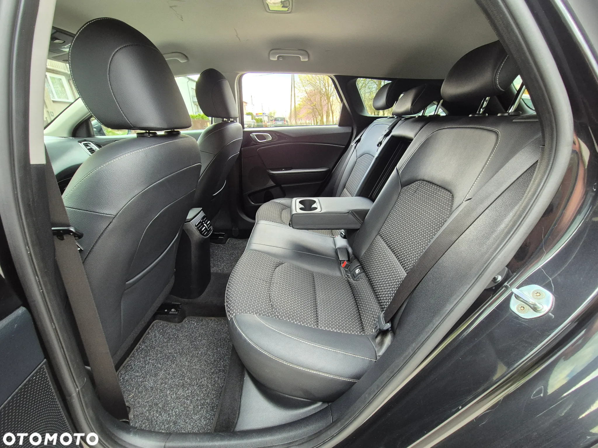 Kia Ceed 1.6 CRDi DCT GT Line - 33