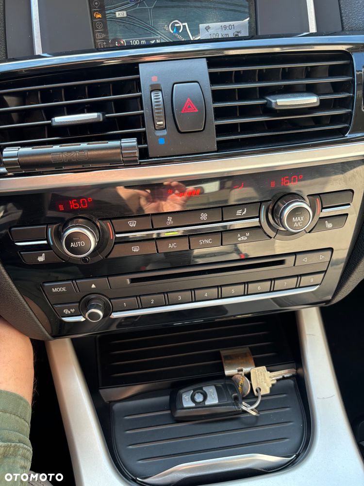 BMW X3 sDrive18d - 29