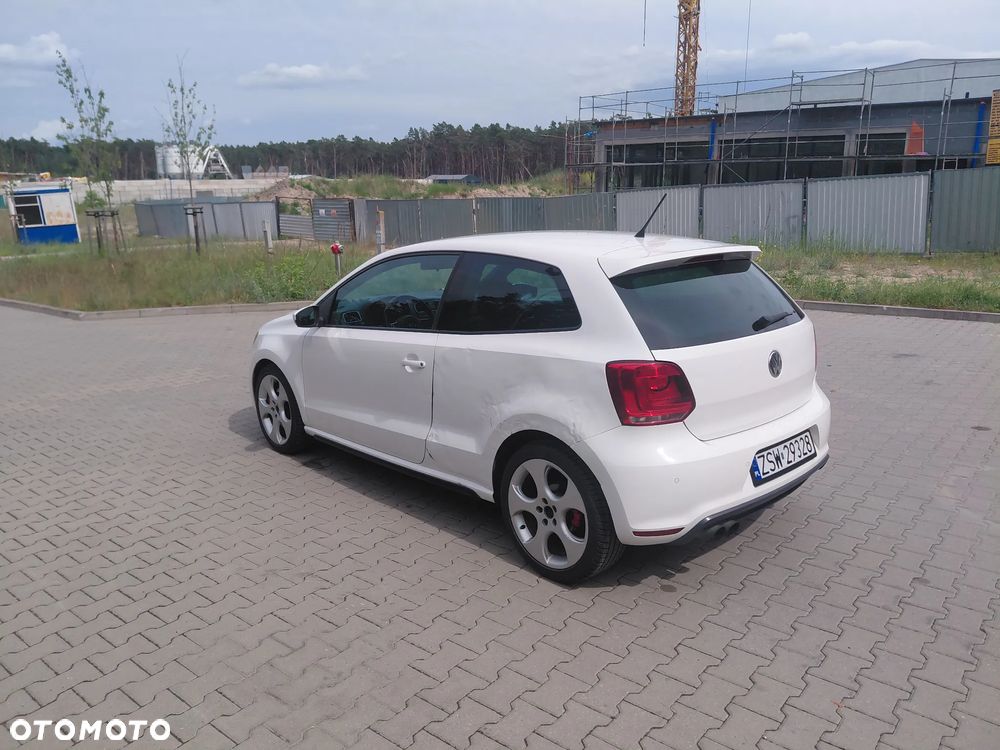 Volkswagen Polo 1.4 TSI GTI DSG - 4
