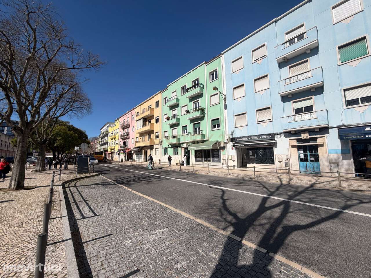 Loja totalmente renovada para Trespasse - Estrada de Benfica - Grande imagem: 2/14