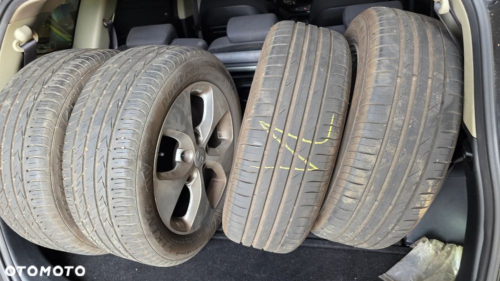 Kia Carens 1.6 GDI S 7os - 11