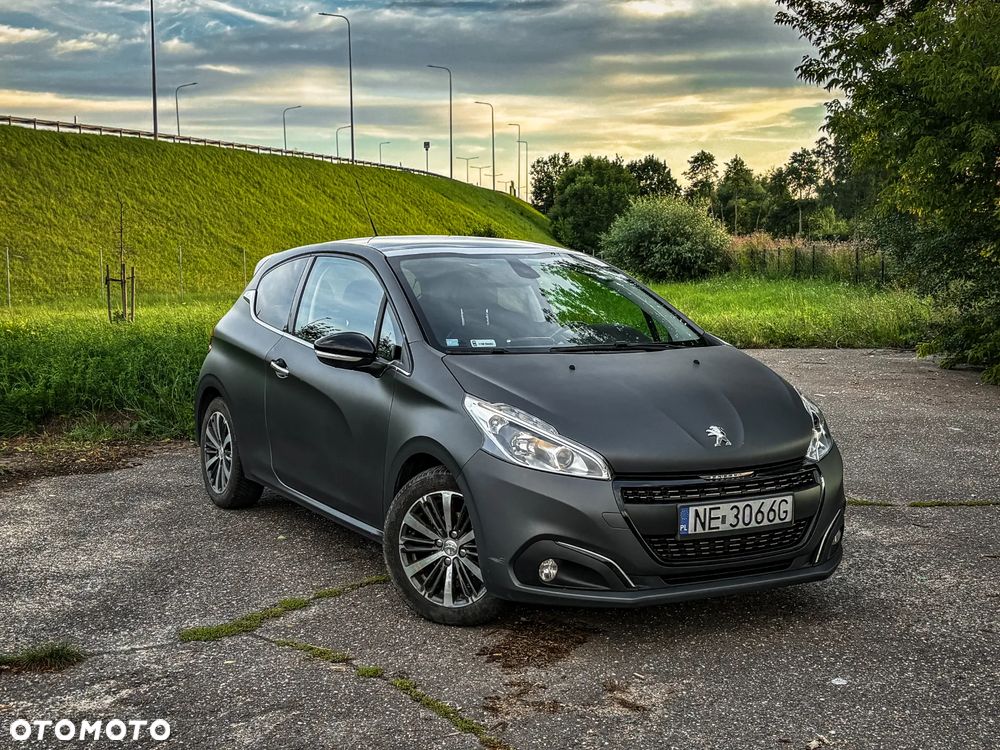 Peugeot 208 1.2 PureTech Allure S&S - 8