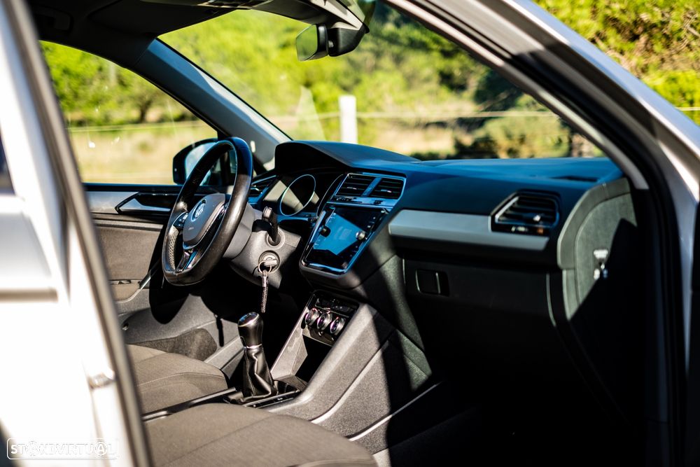 VW Tiguan 1.6 TDI Trendline - 19