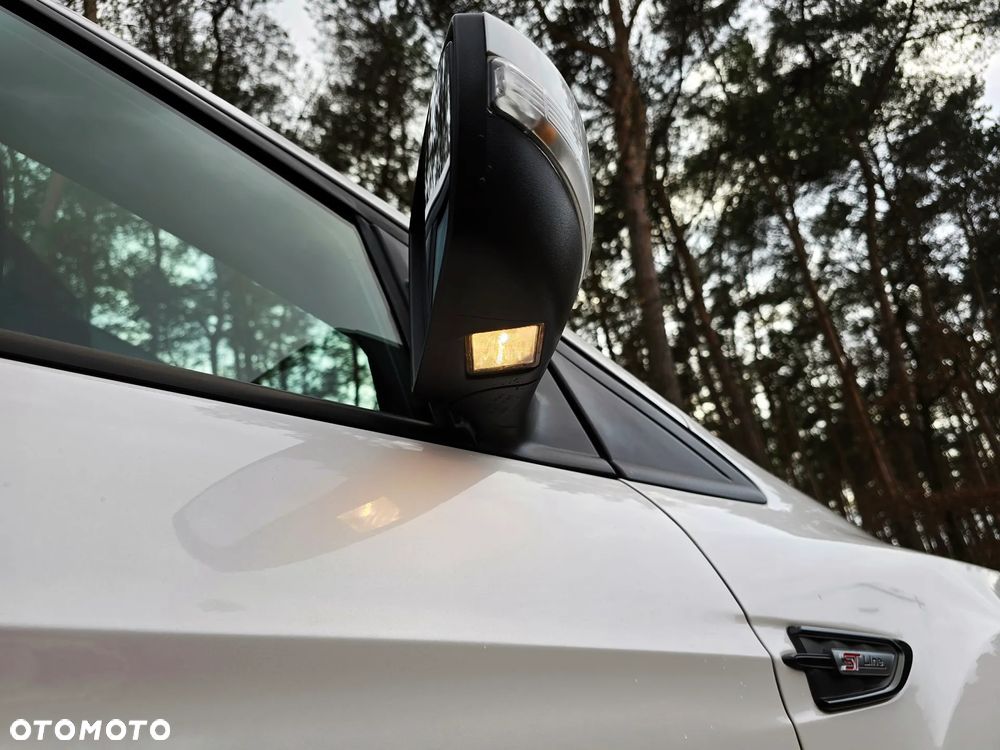 Ford Kuga 2.0 TDCi 4x4 ST-Line - 27