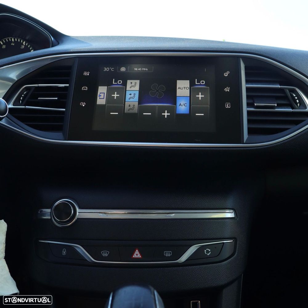 Peugeot 308 SW 1.2 PureTech Style - 18
