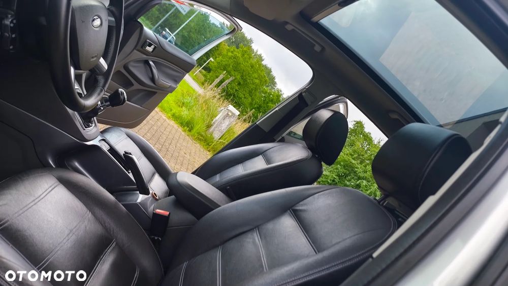 Ford Kuga 2.0 TDCi 4x4 Titanium - 6