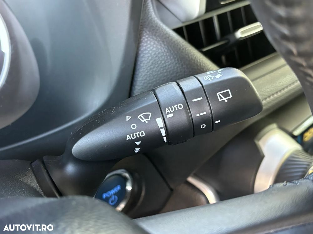 Toyota RAV4 - 29