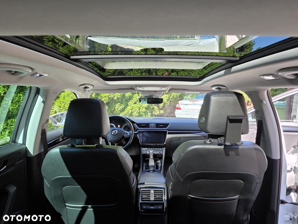 Skoda Superb 2.0 TDI 4x4 L&K DSG - 9