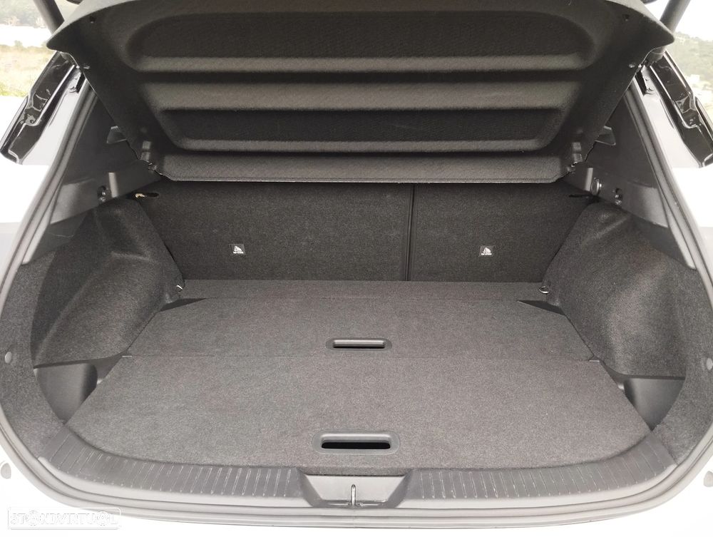 Nissan Qashqai 1.3 DIG-T MHEV Premiere Edition - 32