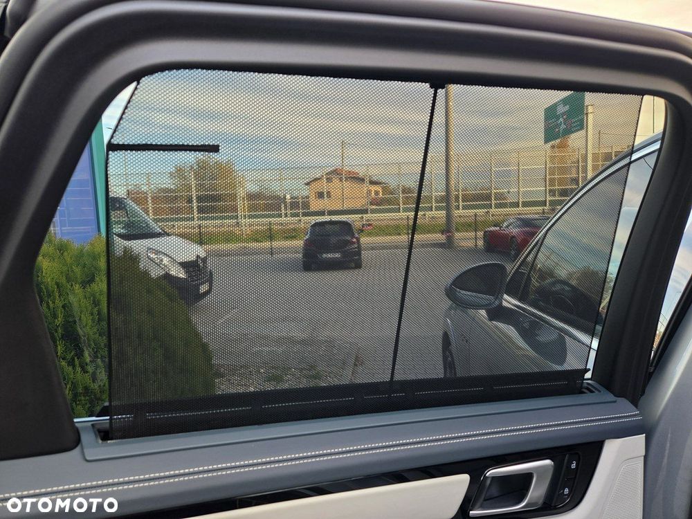 Porsche Cayenne E-Hybrid - 35