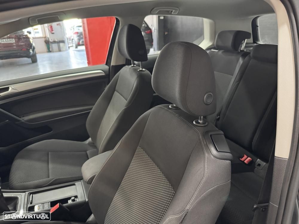VW Golf 1.0 TSI BlueMotion Comfortline - 25