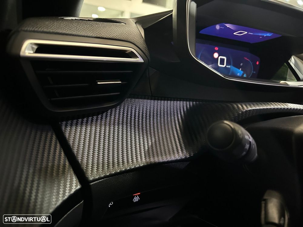 Peugeot 2008 1.2 PureTech Allure Pack - 40