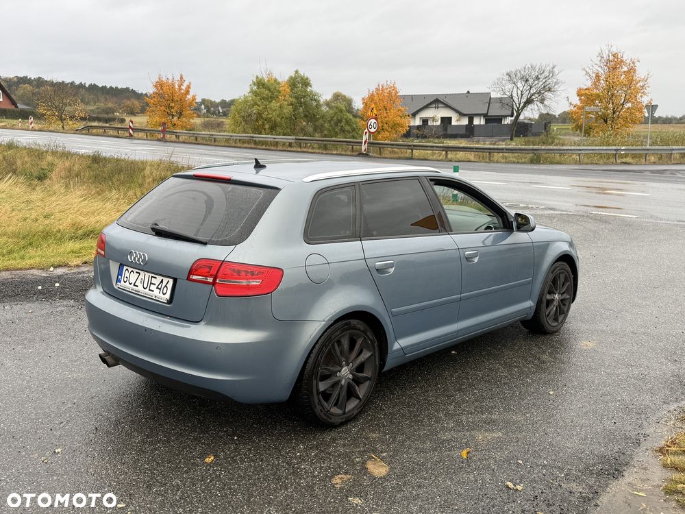 Audi A3 Sportback - 4